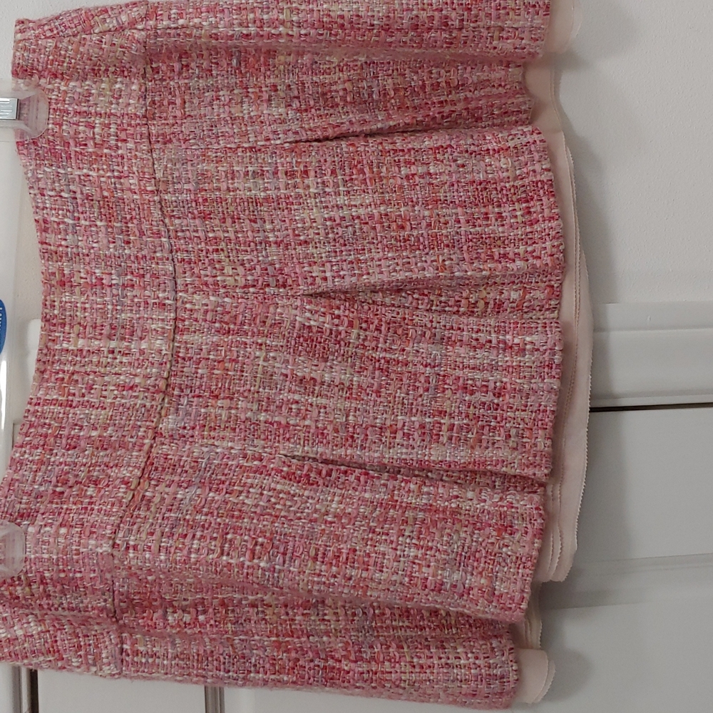 Adorable tweed Guess Collection skirt